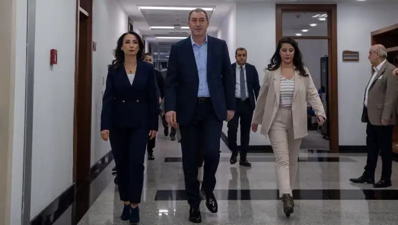 DEM Parti Heyeti Siyasi Parti Turu ile Saha Çalışmalarına Hız Veriyor