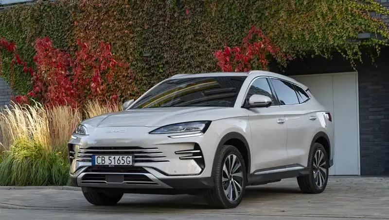 BYD'nin Büyüme Hızı Hızla Düşüşe Geçti: Otomotiv Sektöründe Neler Oluyor?