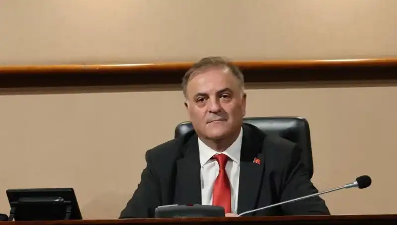 Nuri Aslan: İBB Başkanvekili’nin Hayatı ve Başarılı Kariyeri
