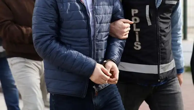 İstanbul ve Ankara'da Sahte İçki Operasyonu: 52 Şüpheli Tutuklandı