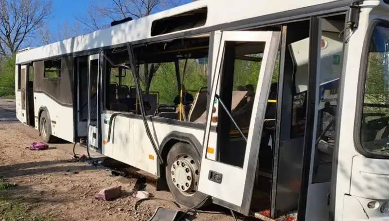 İşçileri Taşıyan Otobüse Rus Saldırısı: 9 Kişi Hayatını Kaybetti, Yaralılar Var!