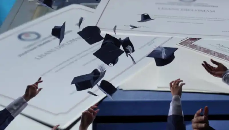 Sahte Diploma Skandalı: Dava Süreci Başladı, Sosyal Medya İkiye Bölündü
