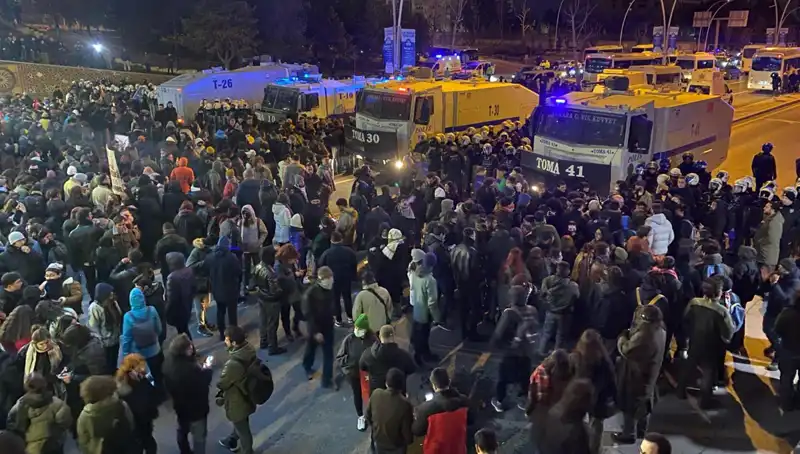 İstanbul ve Ankara'da Öğrencilerden İmamoğlu'na Destek Eylemi