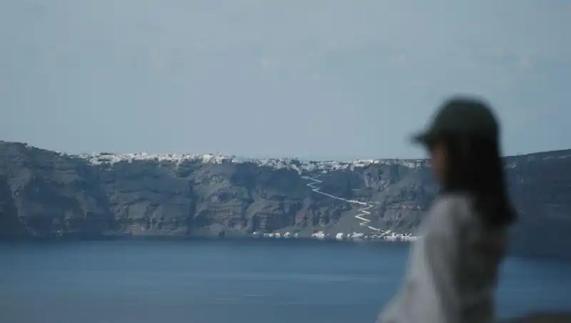 Yunanistan'ın Denizaltı Korkusu: Rum Medyasından Eleştirel Sesler