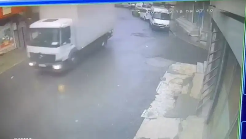 Sahte Polislerle 1,7 Milyon Liralık Gasp: Şaşkına Çeviren Savunma