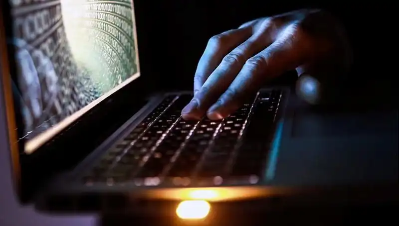 Kiracıları Sarsan Skandal: Ev Sahibi Flört Uygulamasında Gizli Tuzağa Düştü