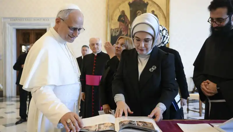 Emine Erdoğan, Papa Leo ile Gazze Konusunda Önemli Görüşmeler Yaptı