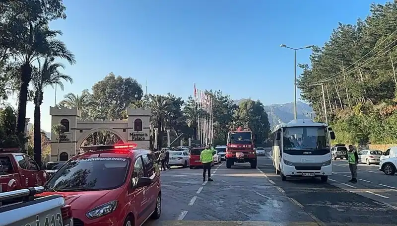 Muğla'daki Beş Yıldızlı Otelde Şaşırtan Yangın: Tatilciler Panik İçinde