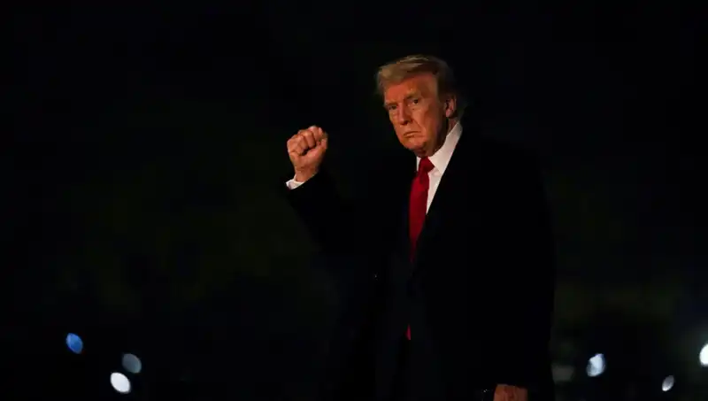 Ticaret Savaşının Gölgesinde: ABD’li Seçmenlerden Trump’a Destekte Düşüş!