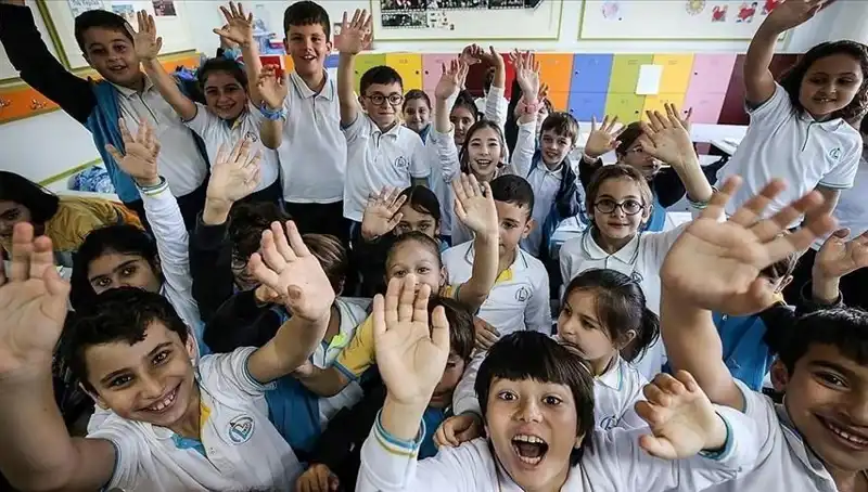 9 Günlük Bayram Tatili Sona Erdi, Okullar Yeniden Açılıyor!