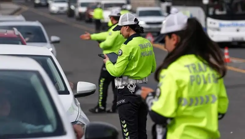 Sürücülere Göre 7 Gün İçinde Trafik Kurallarını İhlal Etmek Cezaları Artırdı