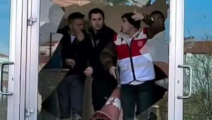 Maçta Gergin Anlar: Taraftarların Karşılaşması Stadyumu Gerdi