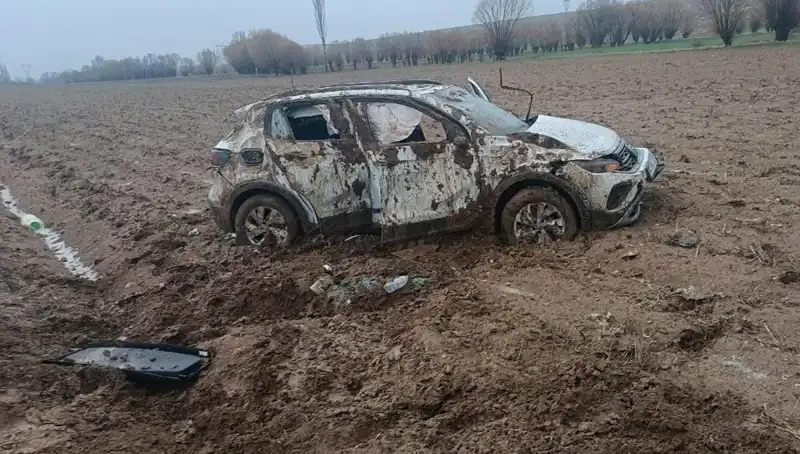 Şarampole Devrilen Otomobilde İki Kişi Yaralandı: Kaza Anına Tanıklık Edenler Konuştu