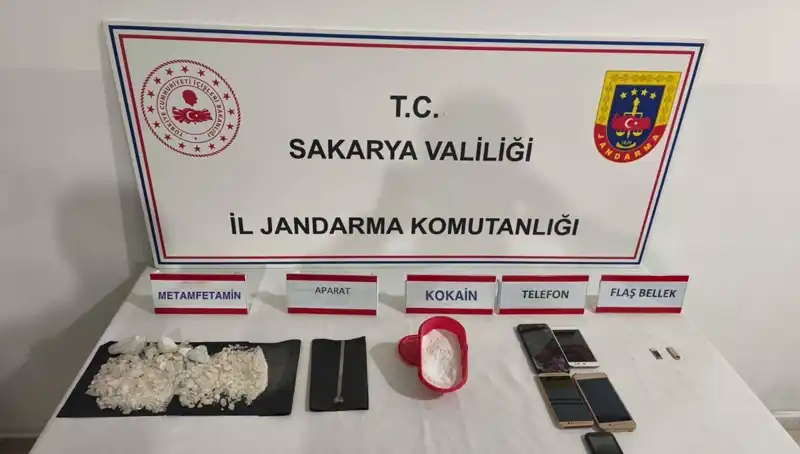 Sakarya'da 370 Bin Litre Kaçak Akaryakıt Operasyonu: Polisten Büyük Başarı