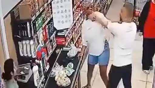 Marketteki Kasa Sırasında Yaşanan Şok Olay: Kadına Saldırı!