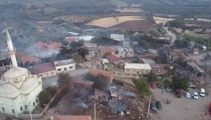 Çanakkale'deki Orman Yangınları: Korkunç Manzaralar Havadan Görüntülendi
