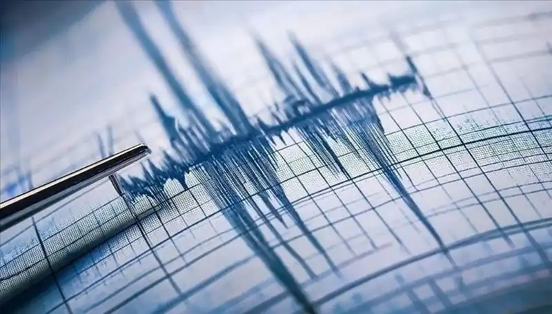 Ege Denizi'nde 3.0 Büyüklüğünde Sarsıcı Deprem Gerçekleşti