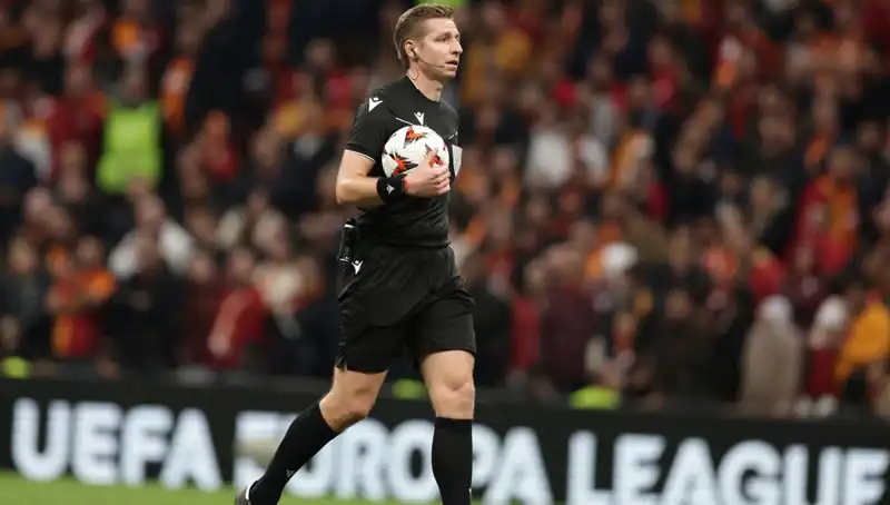 Galatasaray-Antalyaspor Maçında VAR Görevini Üstlenen Belçikalı Hakem Kimdir?