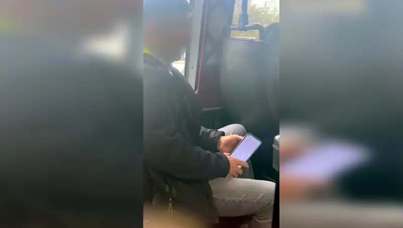 Minibüste Genç Kızı Taciz Eden Şüpheli Kısa Sürede Yakalandı