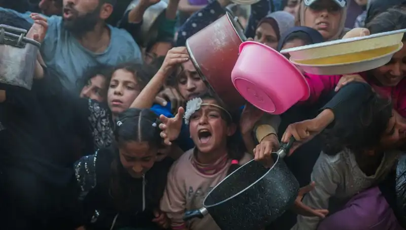 Gazze'de Açlık Ürkütücü Boyutlara Ulaşıyor: Un Stokları Tükendi