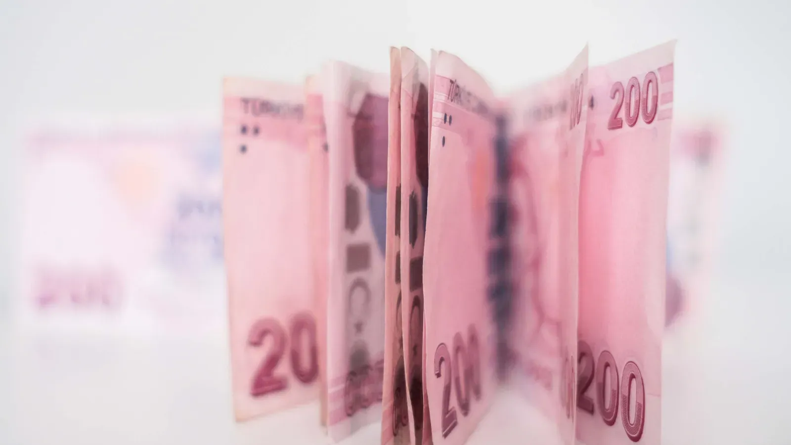 Bankada Parası Olanlara Kritik Uyarı: Limit 950 Bin Liraya Yükseltildi!