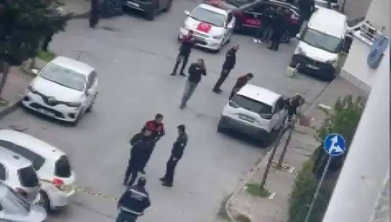 Yolda Yürürken Kurşun Yağmuruna Tutulan Genç, Hayatını Değiştiren Anlar Yaşadı
