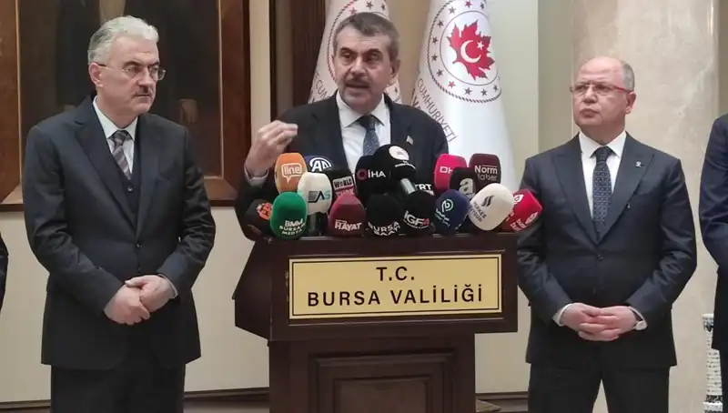 Bakan Tekin'den Protestoculara Açık Uyarı: Yaptırımlar Geliyor!