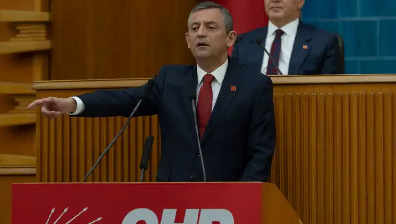 İmralı'dan Tarihi Çağrı: Silah Bırakın, Özgür Özel'in Mesajı Nedir?