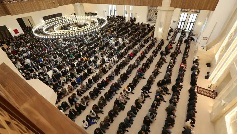Cuma Namazı Saatleri: 4 Nisan 2025'te Hangi İllerde Saat Kaçta Kılınacak?
