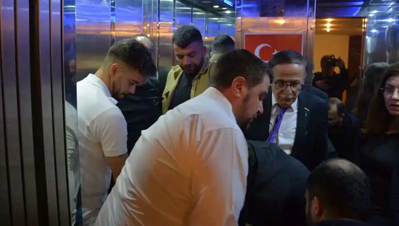 Volkan Konak Anmasında Kalp Krizi: Müzik Dünyasında Şok Edici Olay