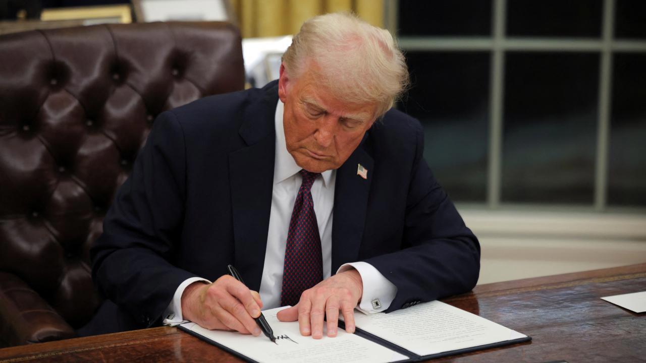 Trump, Hızlı Kararlarını Sürdürdü