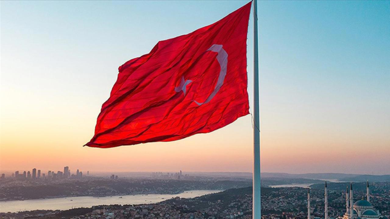 Türkiye, bölgenin yatırım merkezi konumuna yükseliyor