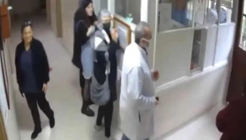 Üsküdar'da Doktora Cumhurbaşkanına Hakaretten Hapis İstemi Gündemde