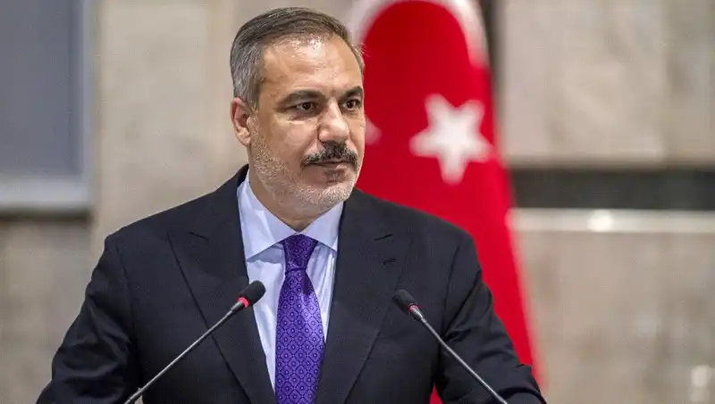 Bakan Fidan'dan Çarpıcı Açıklamalar: "Cin Şişeden Çıktı" Ne Anlama Geliyor?