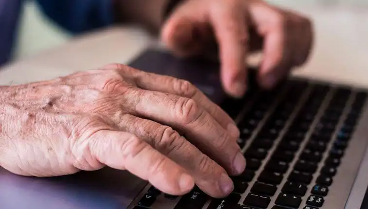 Teknoloji Kullanımı, Zihinsel Gücü Koruyarak Demansa Karşı Kalkan Olabilir mi?