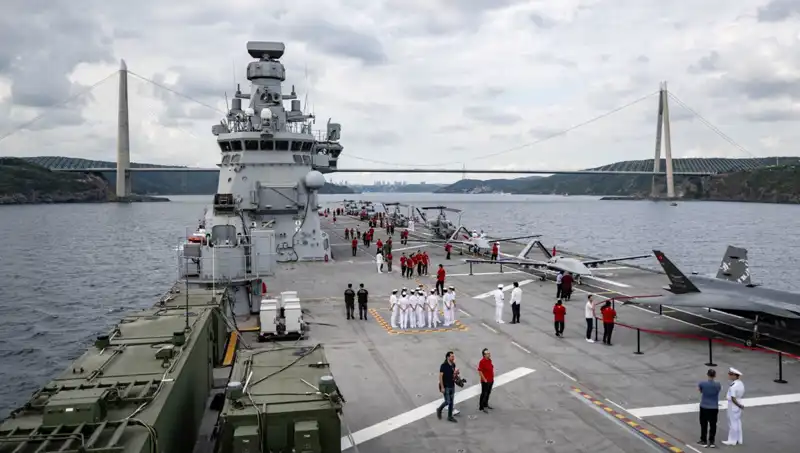 TCG Anadolu, Sarayburnu'ndan Fırtına Gibi Ayrıldı: Yeni Misyonuna Doğru