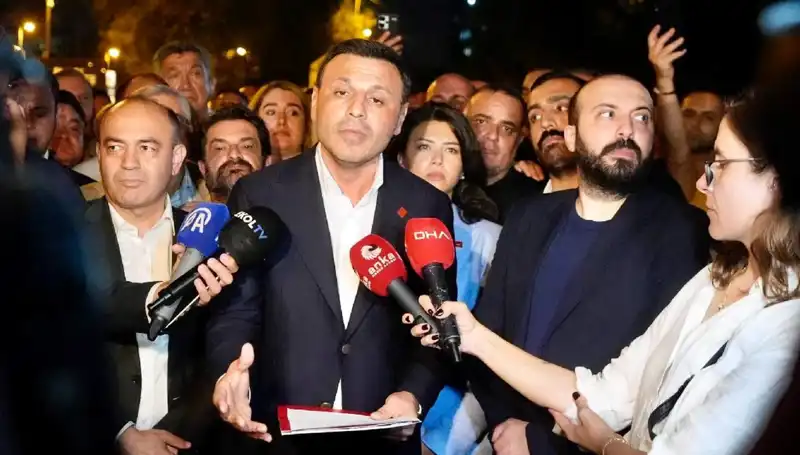 CHP İstanbul İl Başkanı Özgür Çelik Savcılığa İfade Verdi: Olayın Ayrıntıları Neler?