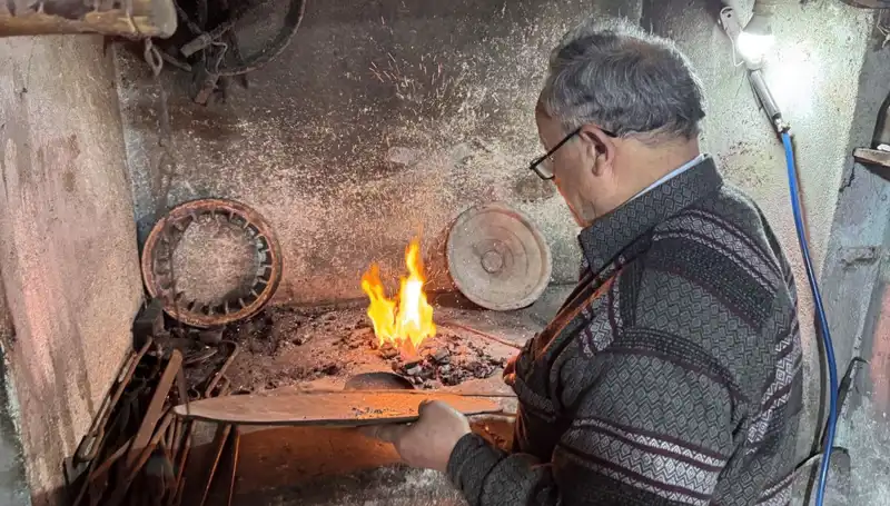 Gelenekten Geleceğe: Baba Mesleği 20 Metrekarelik Dükkanın Kalbinde Yaşıyor