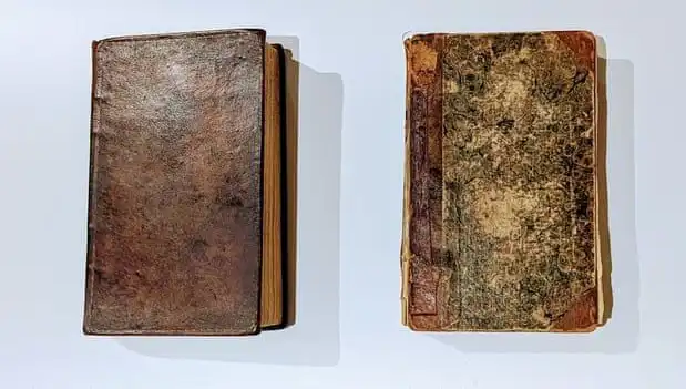 200 Yıllık Esrarengiz Kitapta Katilin Derisiyle Ciltlenmiş Sır Açığa Çıktı