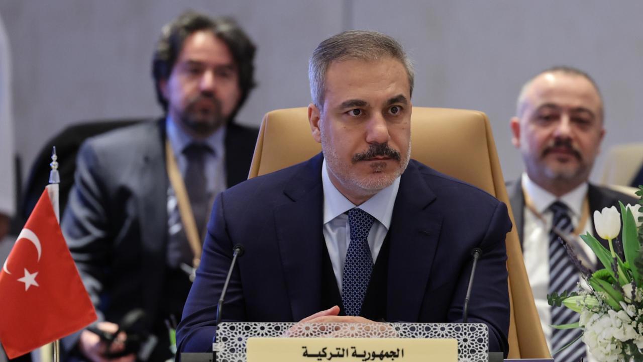 Bakan Fidan, Suriye Krizi Toplantısında İncelemelerde Bulundu