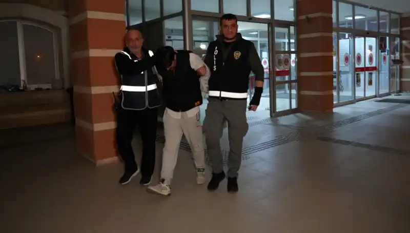 Korkunç Vahşet: Hamile Eşinin Cesediyle 10 Gün Geçiren Koca Tutuklandı