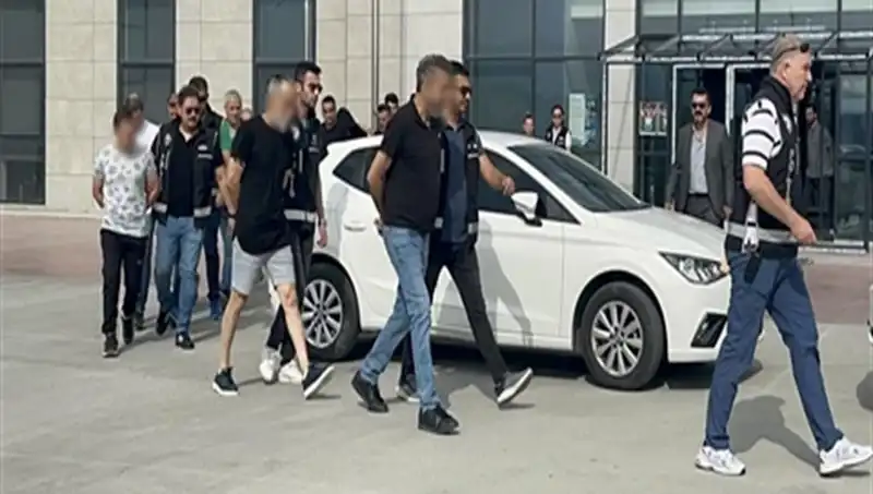 Türkiye’yi Sarıp Sarmalayan Dolandırıcılık Olayı: 36 Bin Kişi Tuzağa Düşürüldü